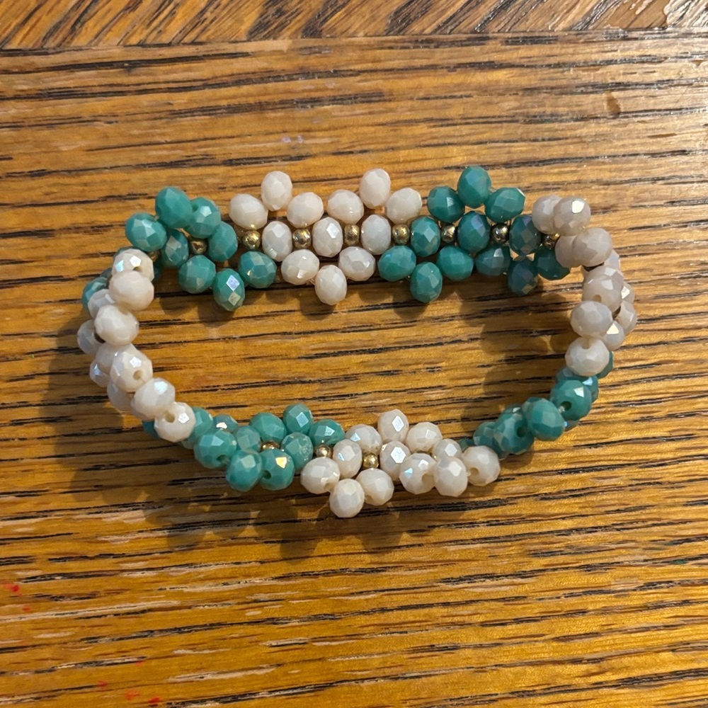 Handcrafted Turquoise & Cream Beaded Stretch Bracelet